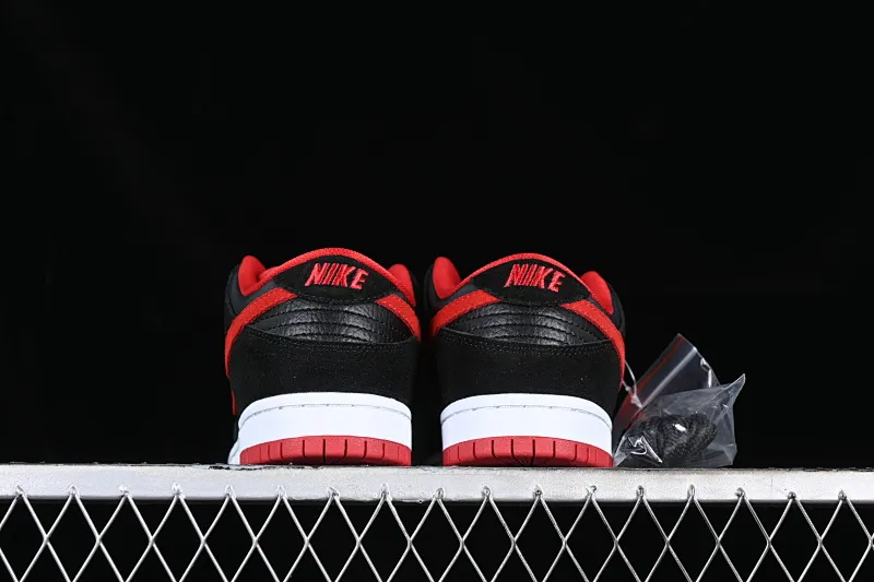 All categories Nk SB Dunk series Nk SB Dunk Low low-top sneakers Nk SB Dunk Low Pro black and red SB smashed backboard fashion casual sneakers 304292-039